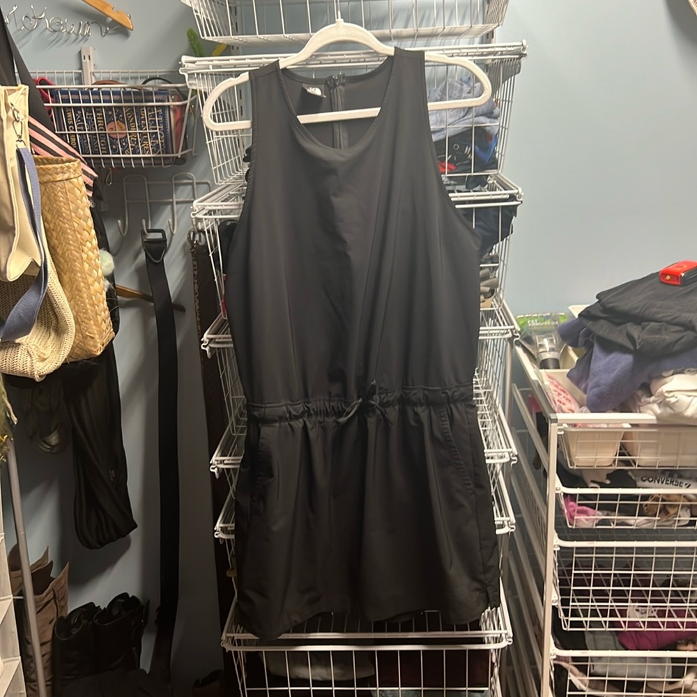The North Face Adventure Dress. Size XL